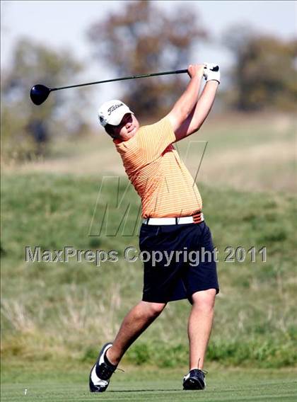 Thumbnail 1 in Iowa State Boys Golf Tournament @ Harvester photogallery.
