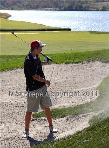 Thumbnail 3 in Iowa State Boys Golf Tournament @ Harvester photogallery.