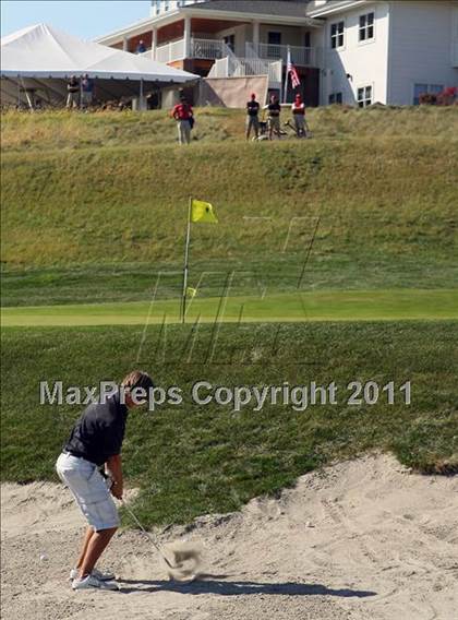 Thumbnail 2 in Iowa State Boys Golf Tournament @ Harvester photogallery.