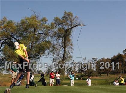 Thumbnail 3 in Iowa State Boys Golf Tournament @ Harvester photogallery.