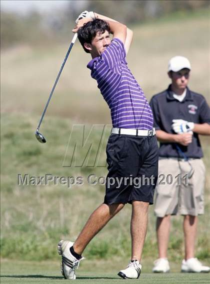 Thumbnail 3 in Iowa State Boys Golf Tournament @ Harvester photogallery.