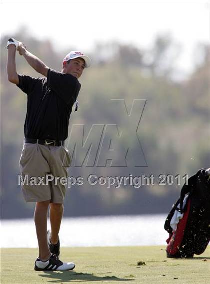 Thumbnail 3 in Iowa State Boys Golf Tournament @ Harvester photogallery.