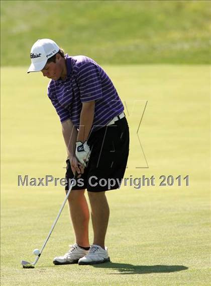 Thumbnail 2 in Iowa State Boys Golf Tournament @ Harvester photogallery.