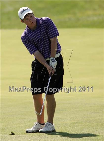 Thumbnail 1 in Iowa State Boys Golf Tournament @ Harvester photogallery.