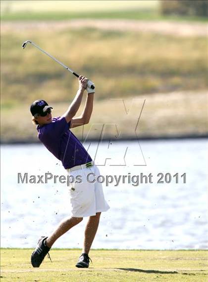 Thumbnail 3 in Iowa State Boys Golf Tournament @ Harvester photogallery.