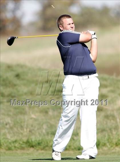 Thumbnail 3 in Iowa State Boys Golf Tournament @ Harvester photogallery.
