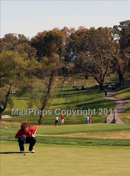 Thumbnail 2 in Iowa State Boys Golf Tournament @ Harvester photogallery.