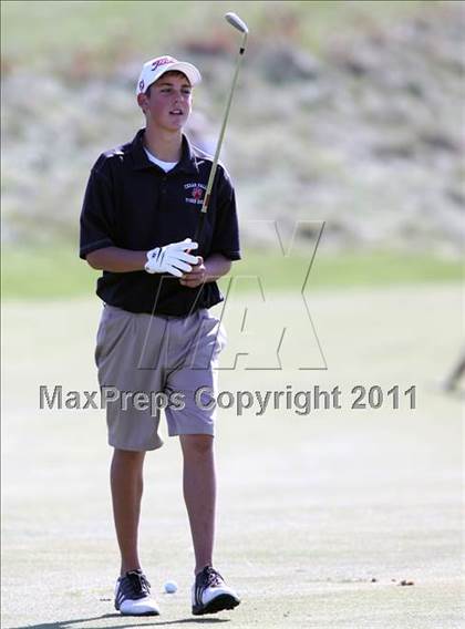 Thumbnail 3 in Iowa State Boys Golf Tournament @ Harvester photogallery.