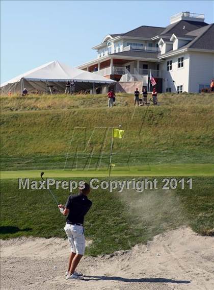 Thumbnail 2 in Iowa State Boys Golf Tournament @ Harvester photogallery.