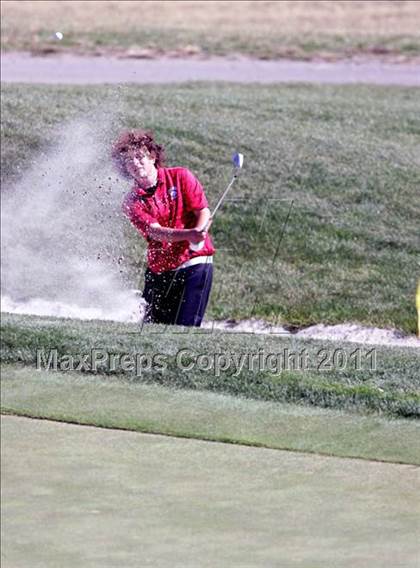 Thumbnail 3 in Iowa State Boys Golf Tournament @ Harvester photogallery.