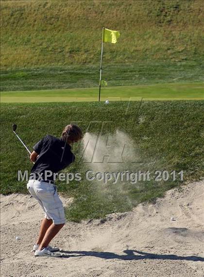 Thumbnail 3 in Iowa State Boys Golf Tournament @ Harvester photogallery.