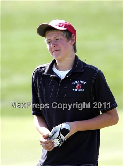 Thumbnail 3 in Iowa State Boys Golf Tournament @ Harvester photogallery.