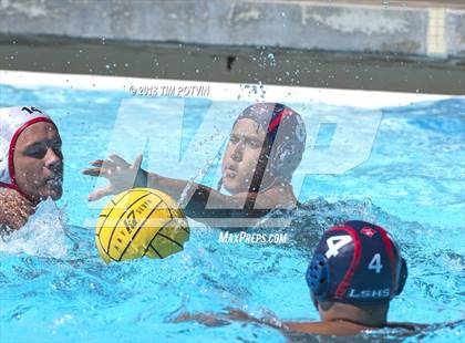 Thumbnail 3 in La Sierra vs Hemet photogallery.