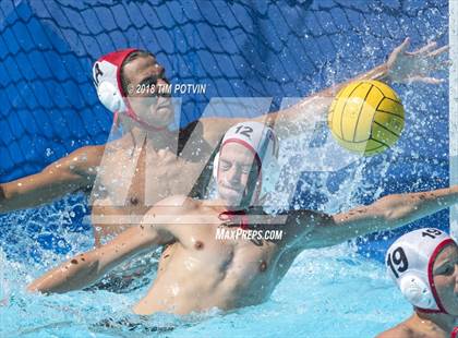 Thumbnail 2 in La Sierra vs Hemet photogallery.