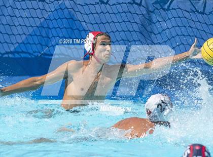 Thumbnail 2 in La Sierra vs Hemet photogallery.