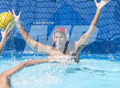 Thumbnail 2 in La Sierra vs Hemet photogallery.