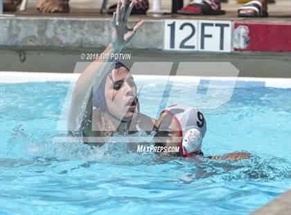 Thumbnail 2 in La Sierra vs Hemet photogallery.