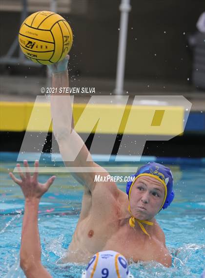 Thumbnail 1 in Grossmont vs. San Pasqual (America's Finest City Tournament) photogallery.