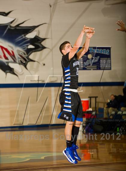 Thumbnail 1 in Atascocita vs. Hebron (McDonald's Texas Invitational) photogallery.