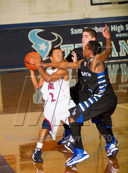 Thumbnail 3 in Atascocita vs. Hebron (McDonald's Texas Invitational) photogallery.