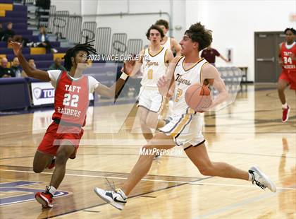 Thumbnail 2 in Taft @ Dripping Springs (CTX Tip-Off Showcase @ Concordia University) photogallery.