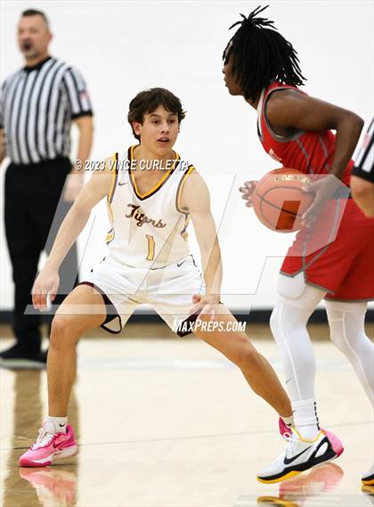 Thumbnail 2 in Taft @ Dripping Springs (CTX Tip-Off Showcase @ Concordia University) photogallery.