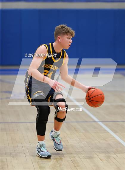 Thumbnail 2 in Shenango @ Union Area photogallery.