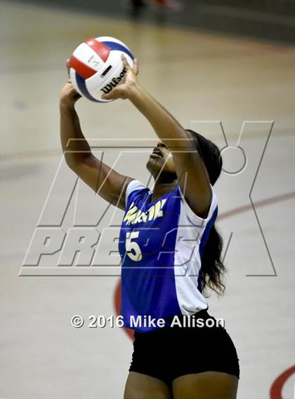 Thumbnail 2 in Goodpasture Christian vs. East Hamilton photogallery.