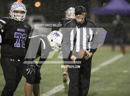 Thumbnail 2 in Woodinville vs. Sumner (WIAA 4A Semifinal) photogallery.