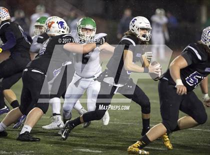 Thumbnail 2 in Woodinville vs. Sumner (WIAA 4A Semifinal) photogallery.