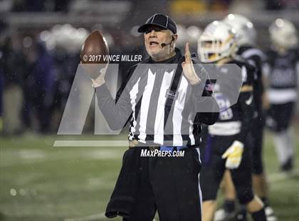 Thumbnail 1 in Woodinville vs. Sumner (WIAA 4A Semifinal) photogallery.