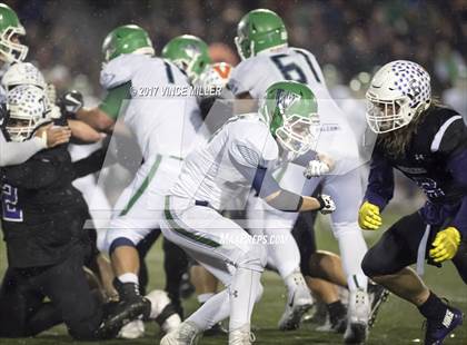 Thumbnail 1 in Woodinville vs. Sumner (WIAA 4A Semifinal) photogallery.