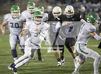 Thumbnail 1 in Woodinville vs. Sumner (WIAA 4A Semifinal) photogallery.