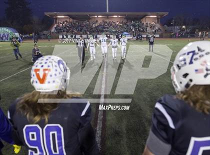 Thumbnail 1 in Woodinville vs. Sumner (WIAA 4A Semifinal) photogallery.