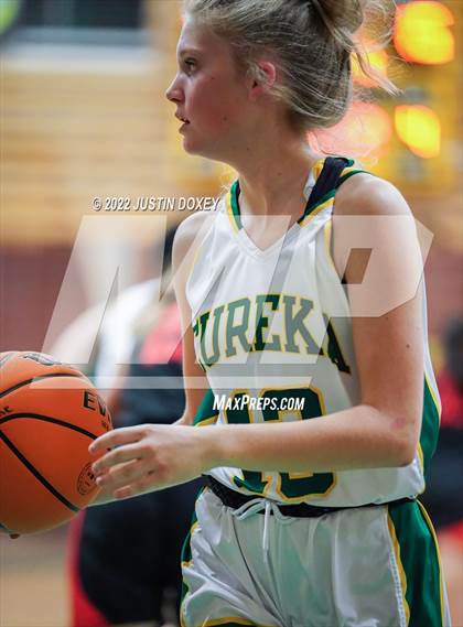 Thumbnail 3 in Carlin @ Eureka photogallery.