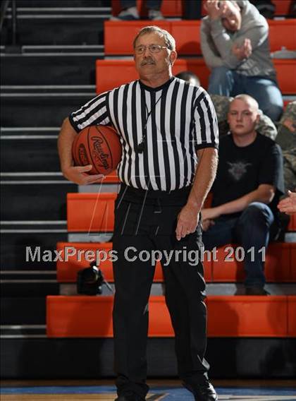 Thumbnail 2 in Graves County vs. Scott County Central (Marshall County Hoopfest) photogallery.
