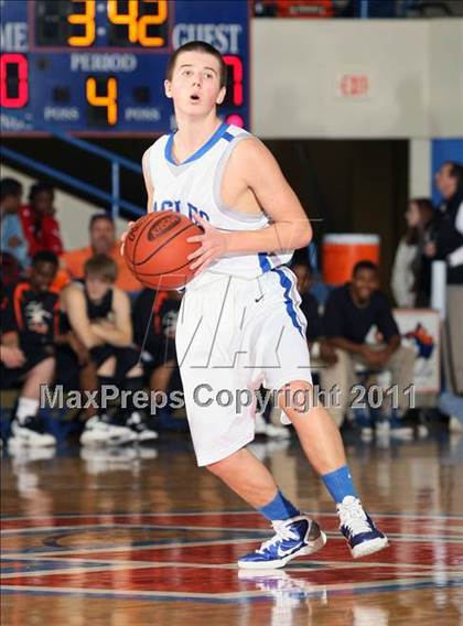 Thumbnail 1 in Graves County vs. Scott County Central (Marshall County Hoopfest) photogallery.