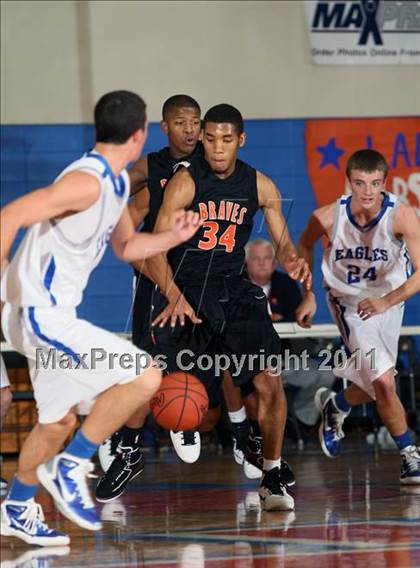 Thumbnail 1 in Graves County vs. Scott County Central (Marshall County Hoopfest) photogallery.