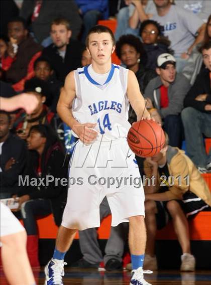 Thumbnail 3 in Graves County vs. Scott County Central (Marshall County Hoopfest) photogallery.