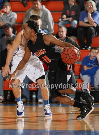 Thumbnail 1 in Graves County vs. Scott County Central (Marshall County Hoopfest) photogallery.