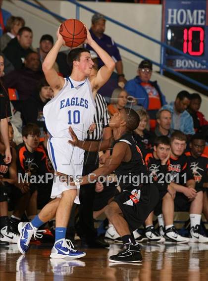 Thumbnail 1 in Graves County vs. Scott County Central (Marshall County Hoopfest) photogallery.
