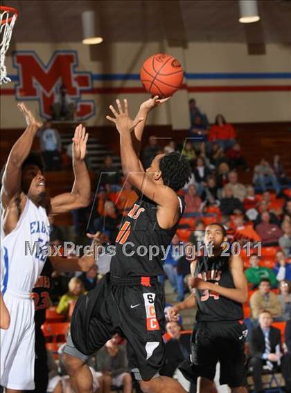 Thumbnail 3 in Graves County vs. Scott County Central (Marshall County Hoopfest) photogallery.