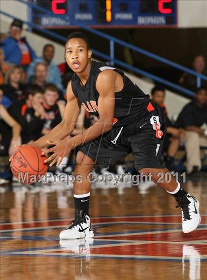 Thumbnail 3 in Graves County vs. Scott County Central (Marshall County Hoopfest) photogallery.