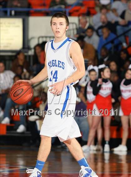Thumbnail 2 in Graves County vs. Scott County Central (Marshall County Hoopfest) photogallery.