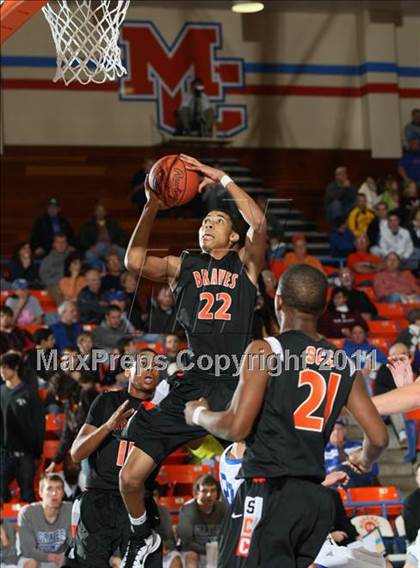 Thumbnail 1 in Graves County vs. Scott County Central (Marshall County Hoopfest) photogallery.