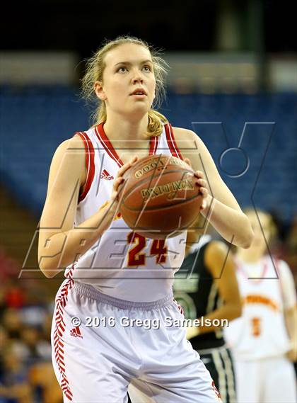 Thumbnail 3 in St. Francis vs. Castro Valley (CIF NorCal Regional D1 Final) photogallery.