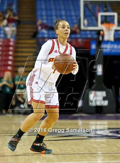 Thumbnail 2 in St. Francis vs. Castro Valley (CIF NorCal Regional D1 Final) photogallery.
