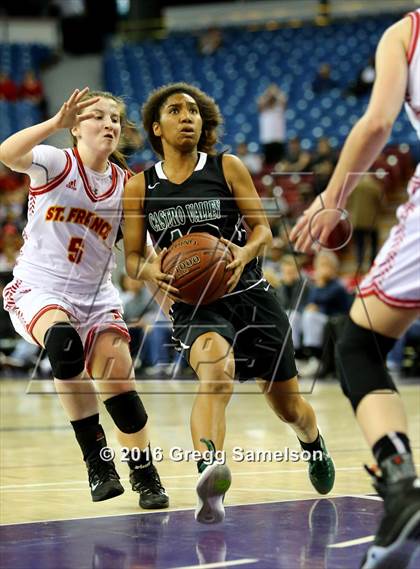 Thumbnail 2 in St. Francis vs. Castro Valley (CIF NorCal Regional D1 Final) photogallery.