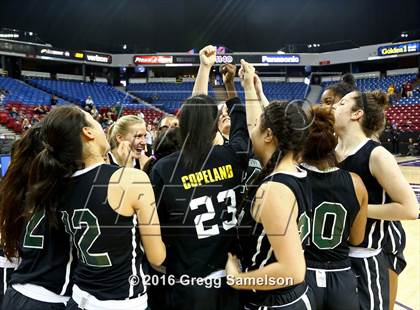 Thumbnail 2 in St. Francis vs. Castro Valley (CIF NorCal Regional D1 Final) photogallery.