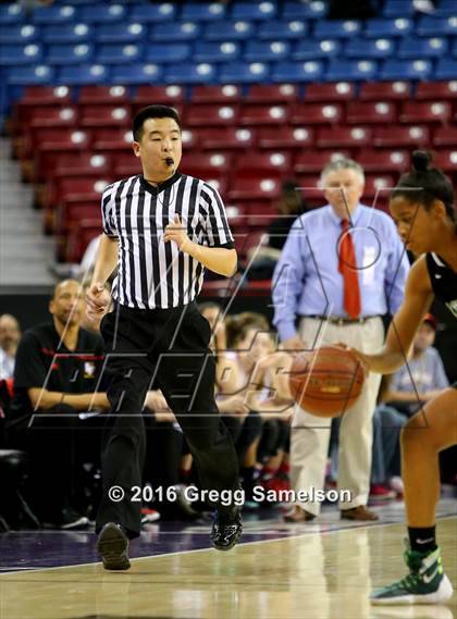 Thumbnail 1 in St. Francis vs. Castro Valley (CIF NorCal Regional D1 Final) photogallery.